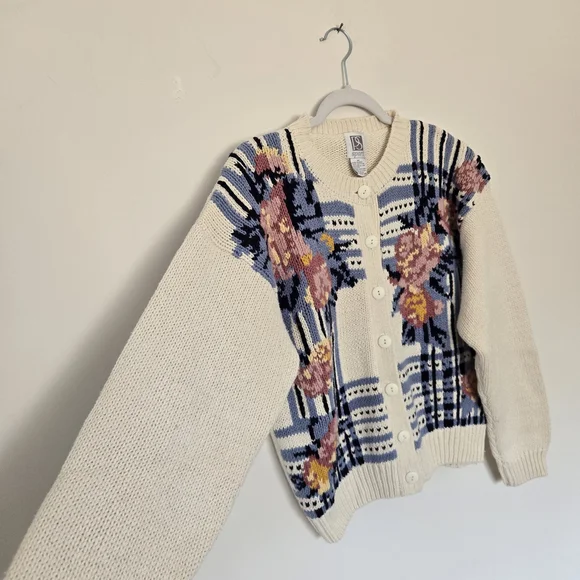 Women's Vintage Cream Floral Knit Cardigan Sweater Spring Easter Feminine Size M - Picture 3 of 6